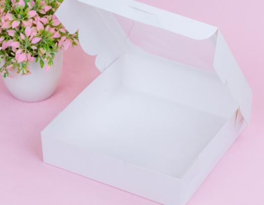 กล่องเค้ก 1 ปอนด์ทรงเตี้ย ขาว 20.5x20.5x5 cm