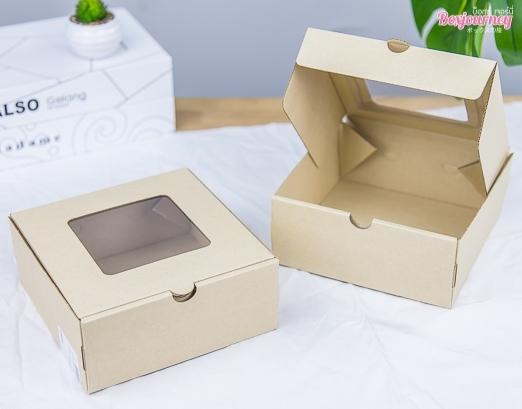 กล่องลูกฟูกพรีเมี่ยม มีหน้าต่าง 17.8x17.8x7.6 cm.