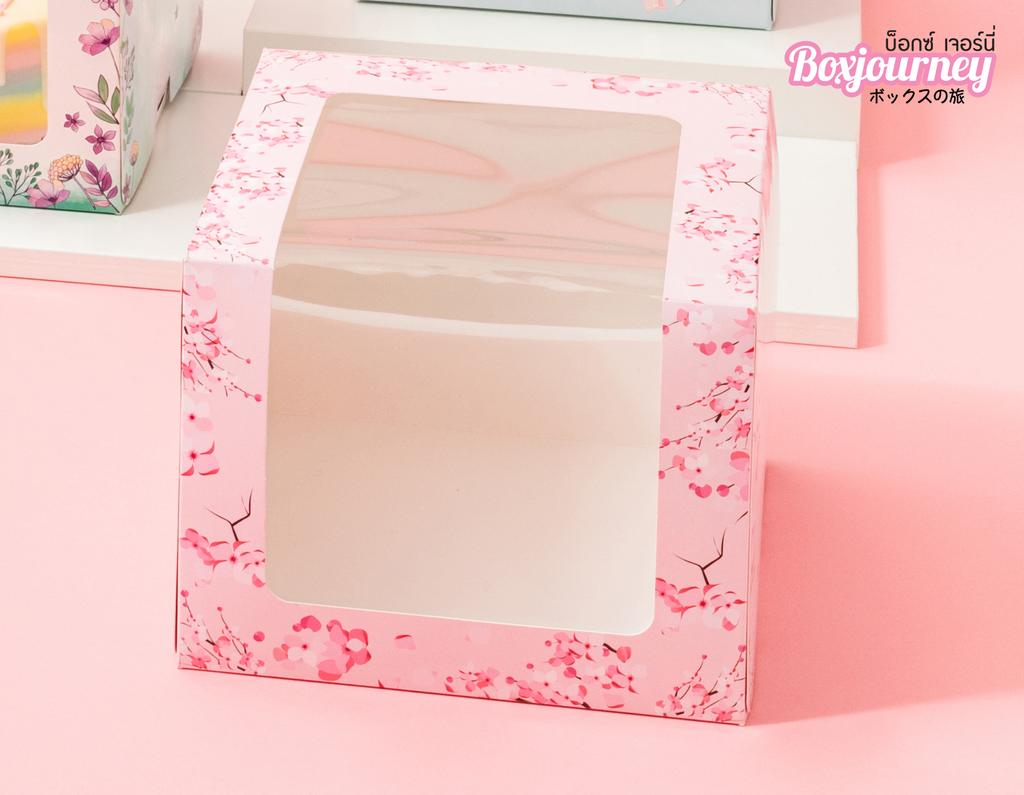 กล่องเค้ก 1 ปอนด์ ลาย ซากุระ หน้าต่างวีเชฟ 20.5x20.5x16 ซม.