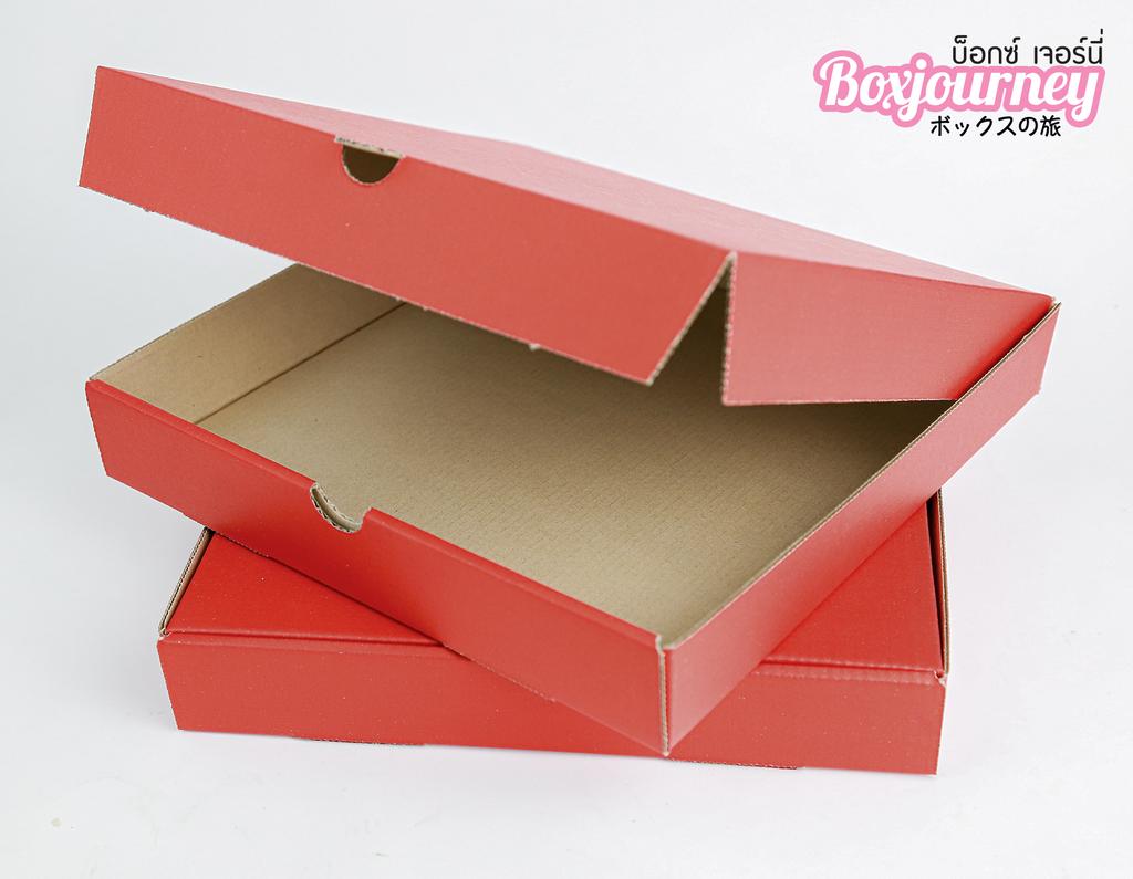 กล่องลูกฟูกพรีเมี่ยม สีแดง  29.8x30x4.5 cm.