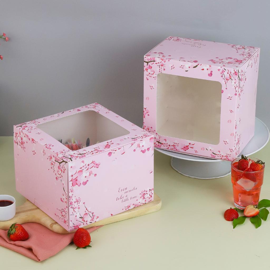 กล่องเค้กทรงสูง 1 ปอนด์ ลายซากุระการ์เด้น 20.3x20.3x15 ซม.