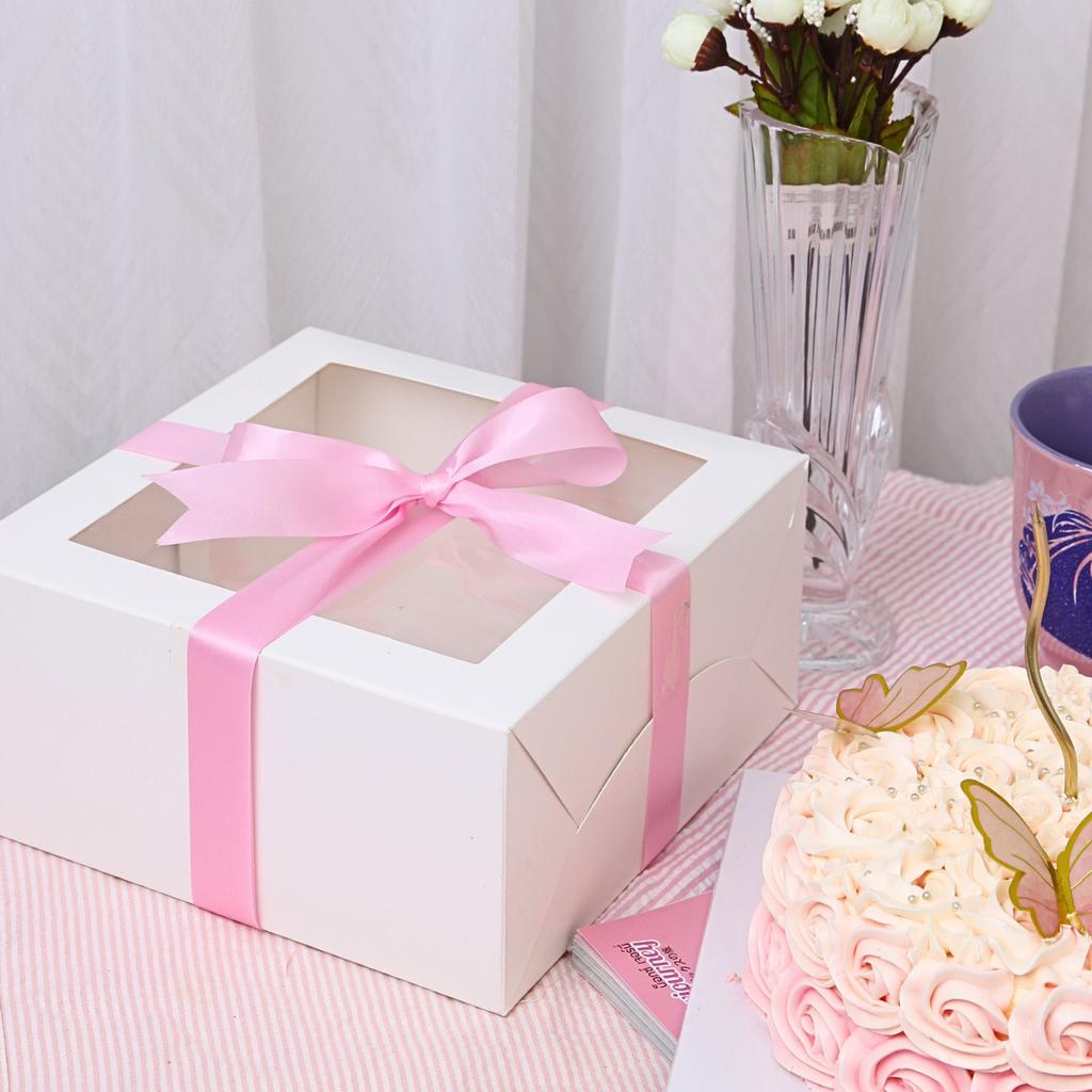 1-Pound Cake Box, White with square Window.