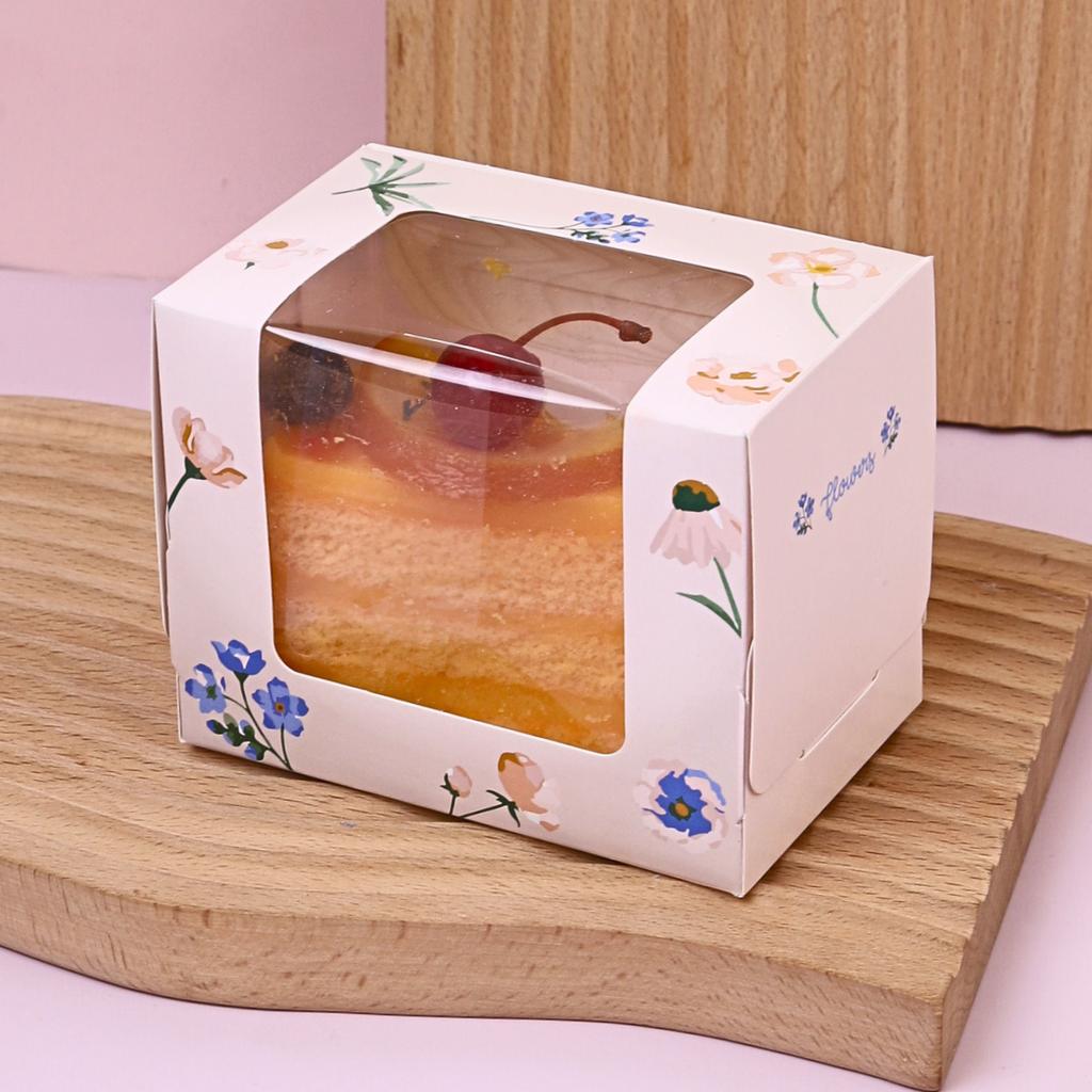 1 cake box , v -chef window , blooming flower