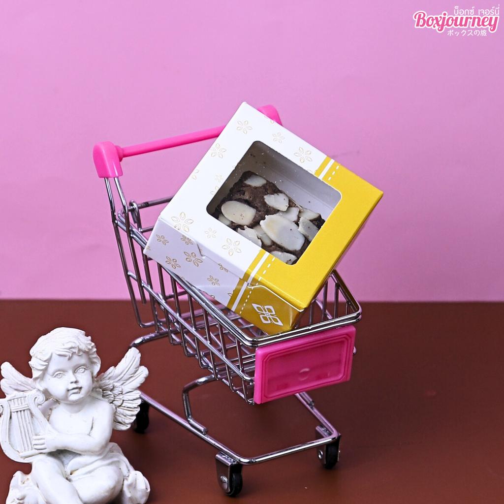 กล่องบราวนี่ ลาย Heritage bright  6.5 x 6.5 x 3 ซม.