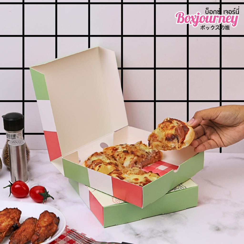 กล่องพิซซ่า 7 นิ้ว ลาย Freshly Baked 17.5x17.5x4 ซม.