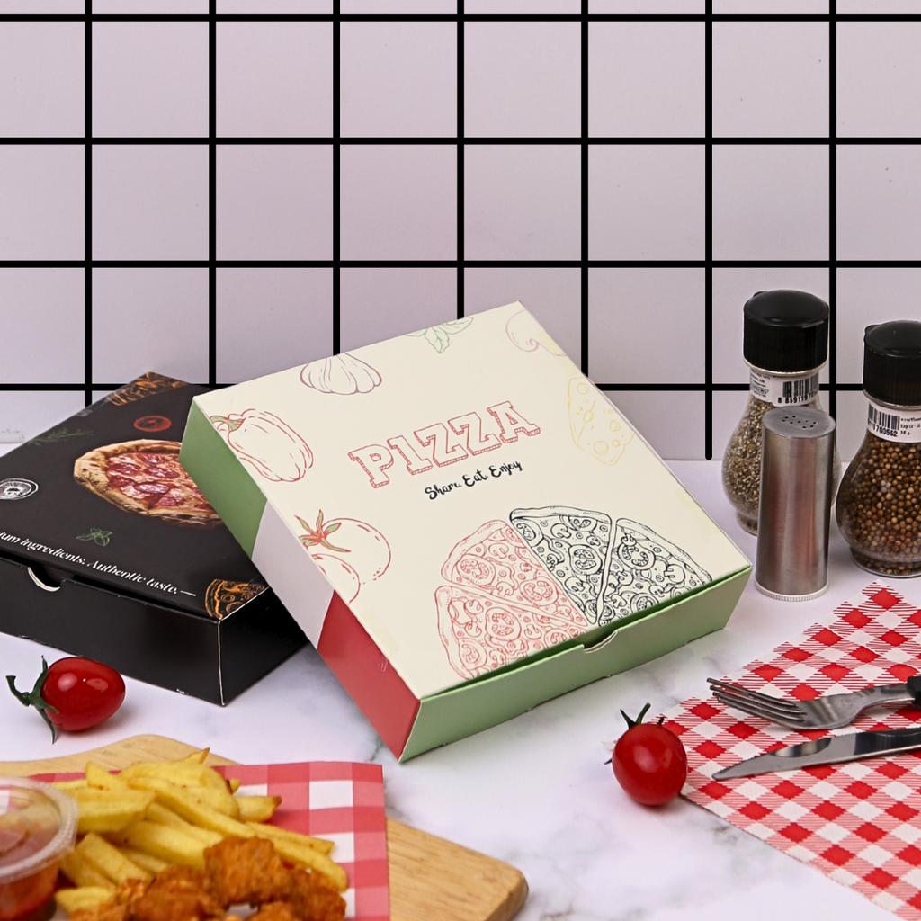 กล่องพิซซ่า 7 นิ้ว ลาย Freshly Baked 17.5x17.5x4 ซม.