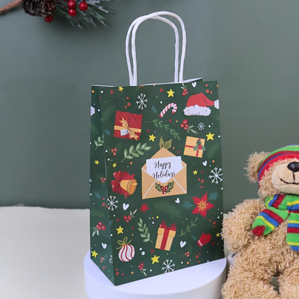 ถุงกระดาษหูเกลียว ลาย Festive Joy 15x8x21 ซม.