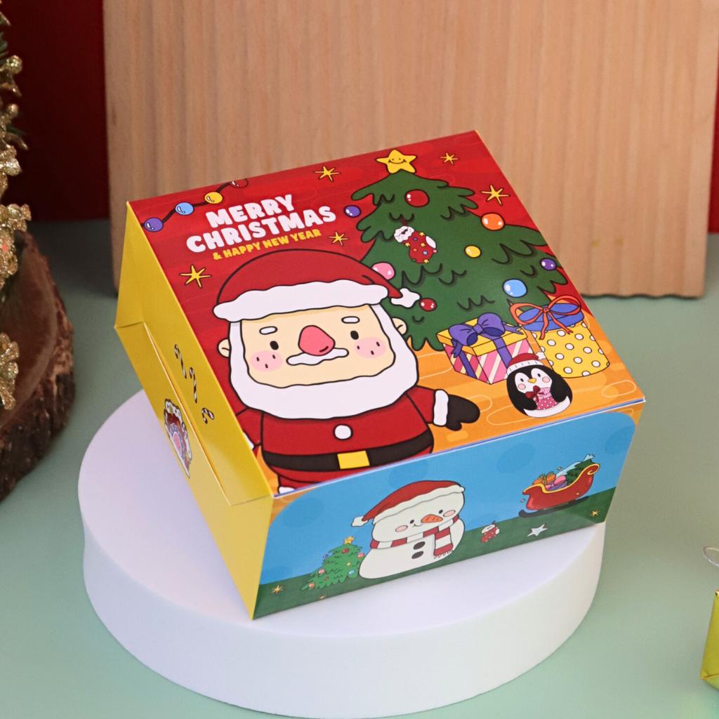 กล่องสแน็คเล็ก ลาย Santa Cheer 12.7x12.7x6.5 ซม.