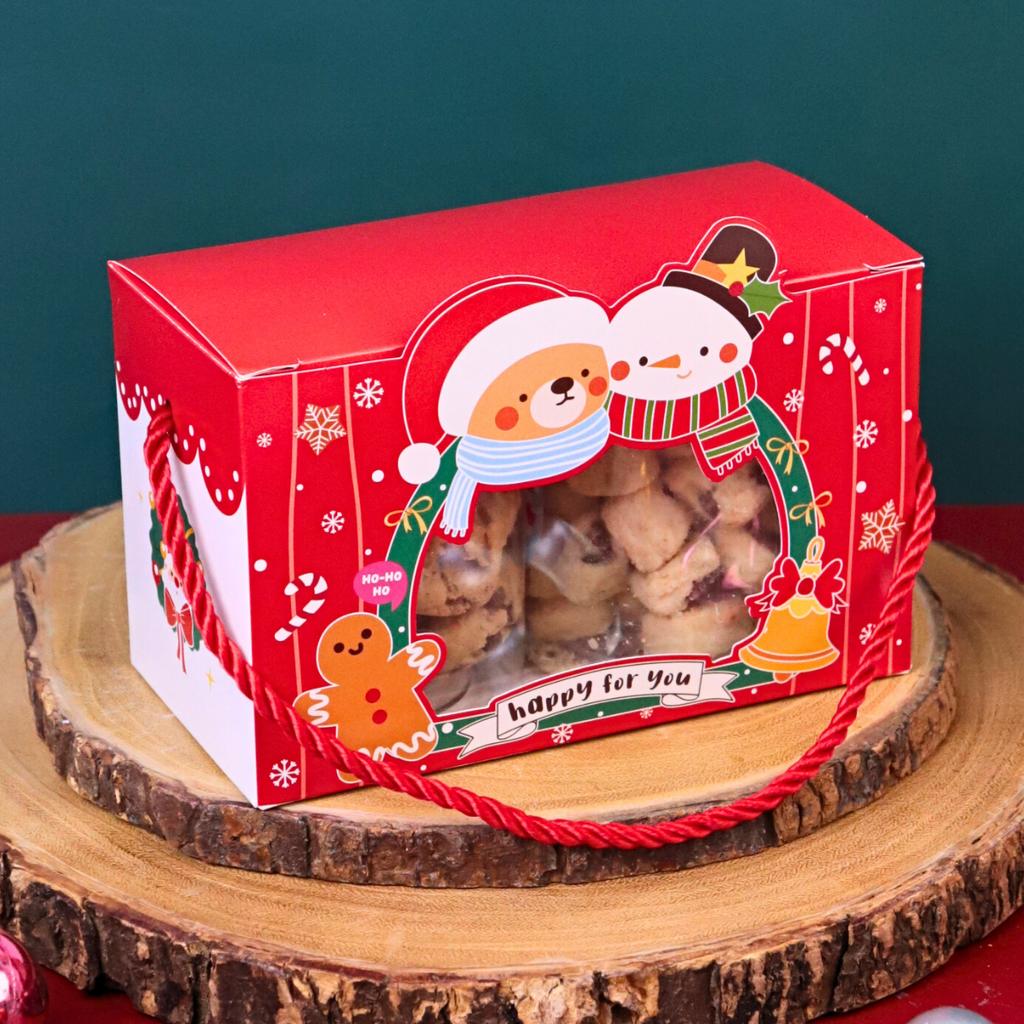 กล่องคุกกี้หูหิ้ว ลาย X-mas buddy  9x18x11 ซม.