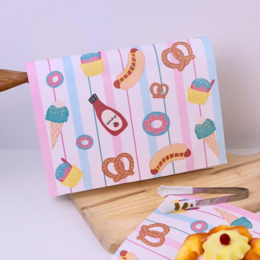 กระดาษรองอาหาร ลาย Carnival Treats ขนาด 10x10 นิ้ว (ไม่เคลือบ)