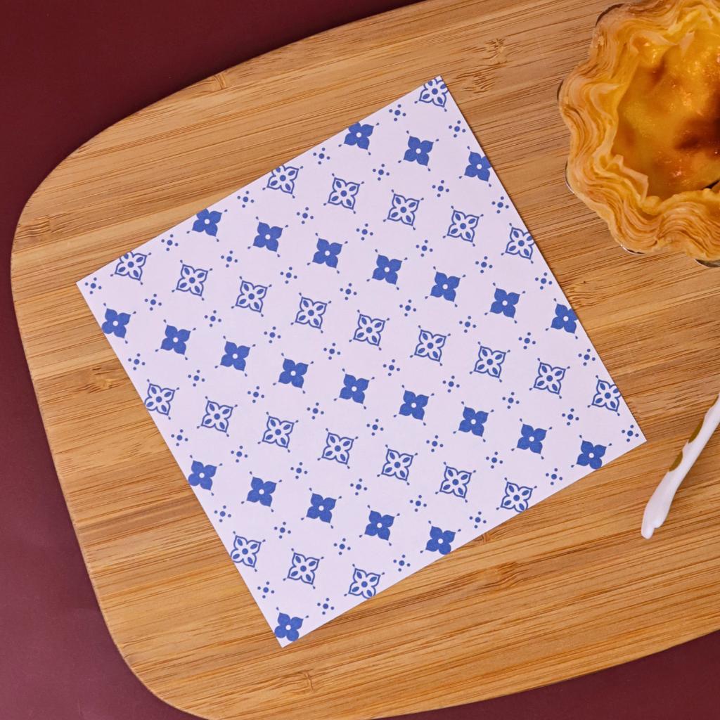 กระดาษรองอาหาร ลาย Royal Thai Blue ขนาด 12x12 ซม. (ไม่เคลือบ)