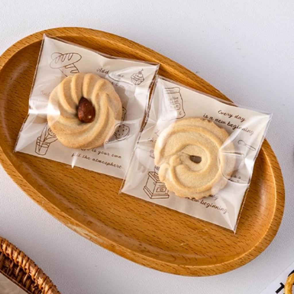 ถุงคุกกี้ปากกาว ลาย Bakery cafe ขนาด 7x7  ซม.