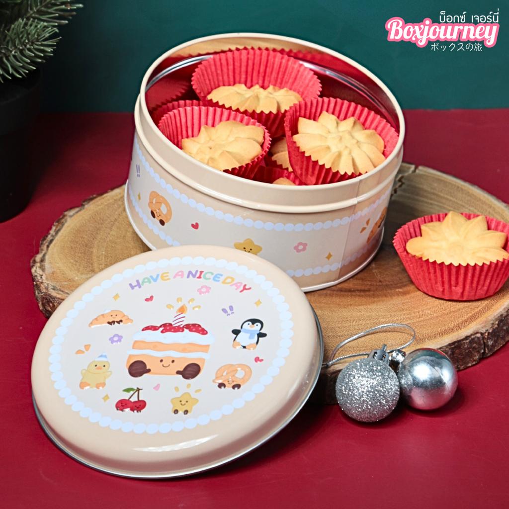 กล่องเหล็กวงกลมใส่ขนม ลายเค้กน่ารัก ขนาด 13.5 x 7 ซม.