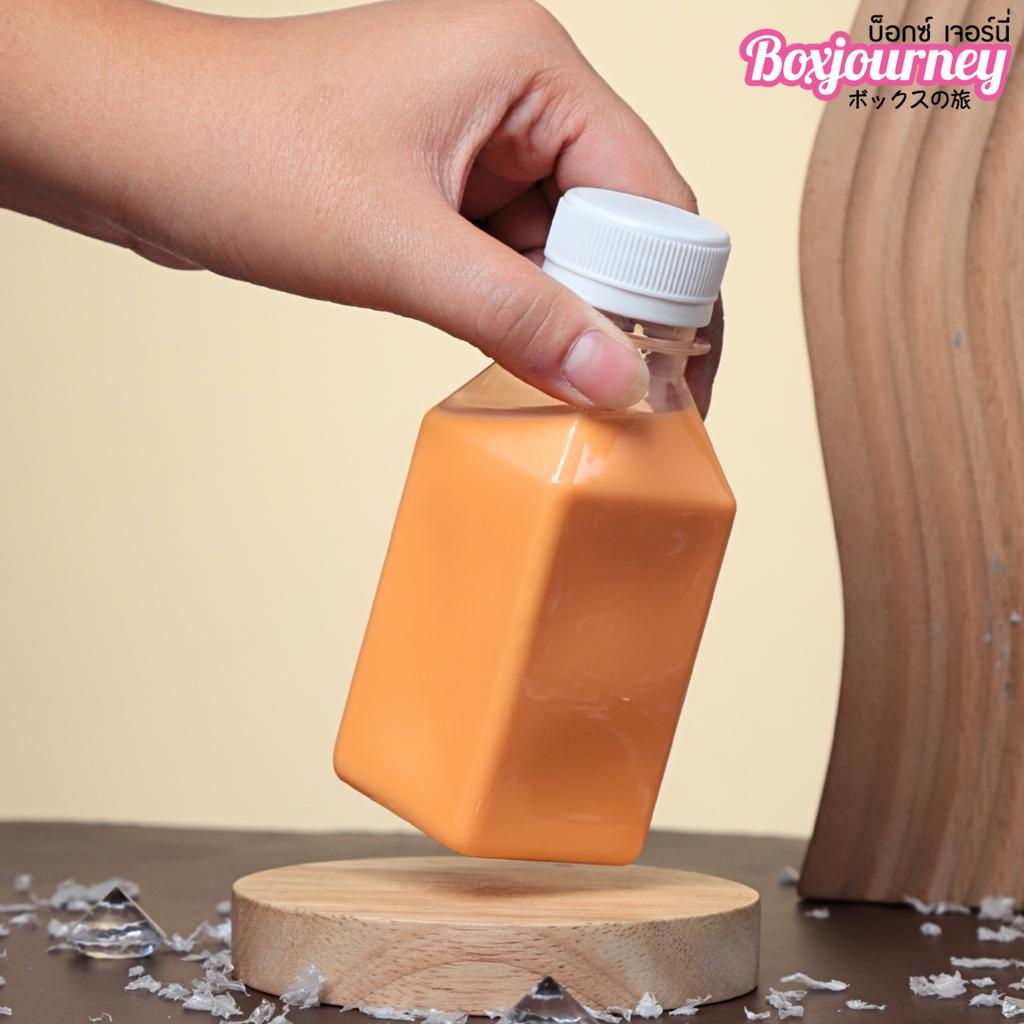 ขวดพลาสติก PET 150 cc. ทรงเหลี่ยมเรียบ  ปาก 30มม.ฝาขาว