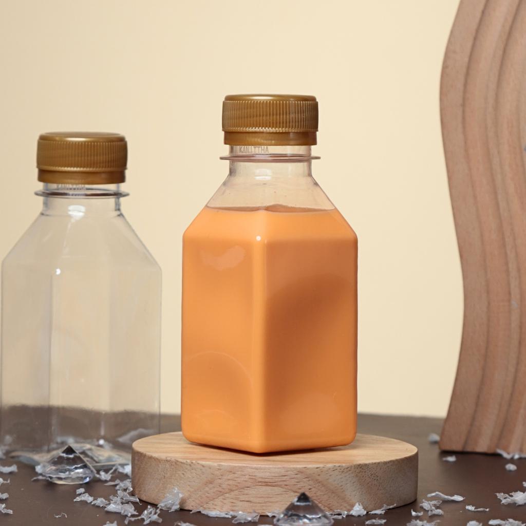 ขวดพลาสติก PET 150 cc. ทรงเหลี่ยมเรียบ  ปาก 30มม.ฝาทอง