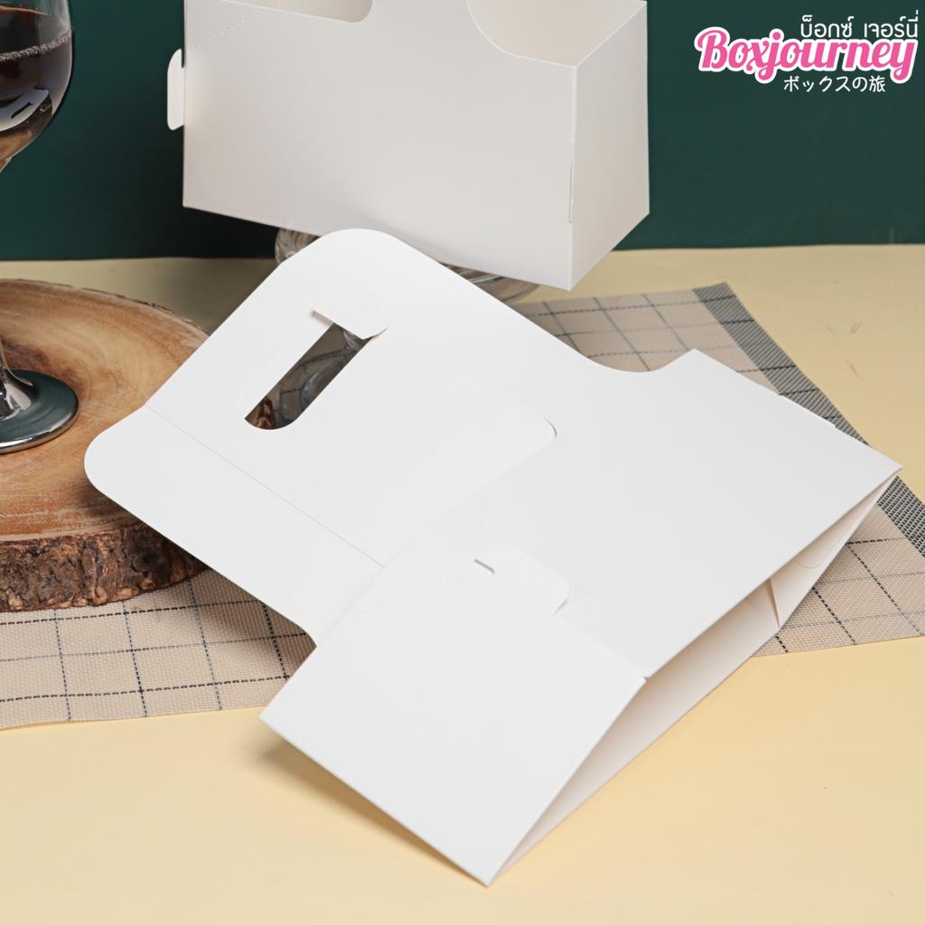 กล่องใส่แก้วหูหิ้ว 2 ช่อง สีขาว