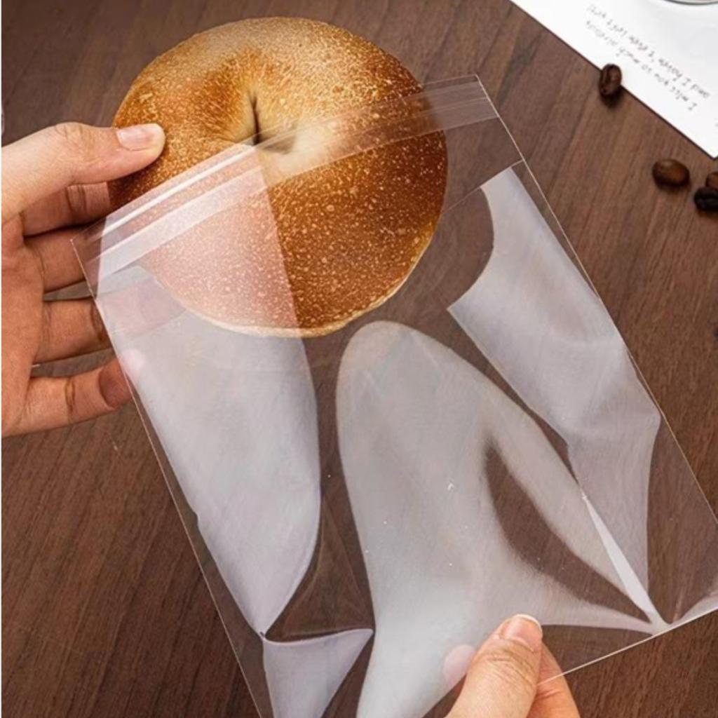 ถุงขนมปังปากกาว แบบใส ขนาด 15x18 ซม.