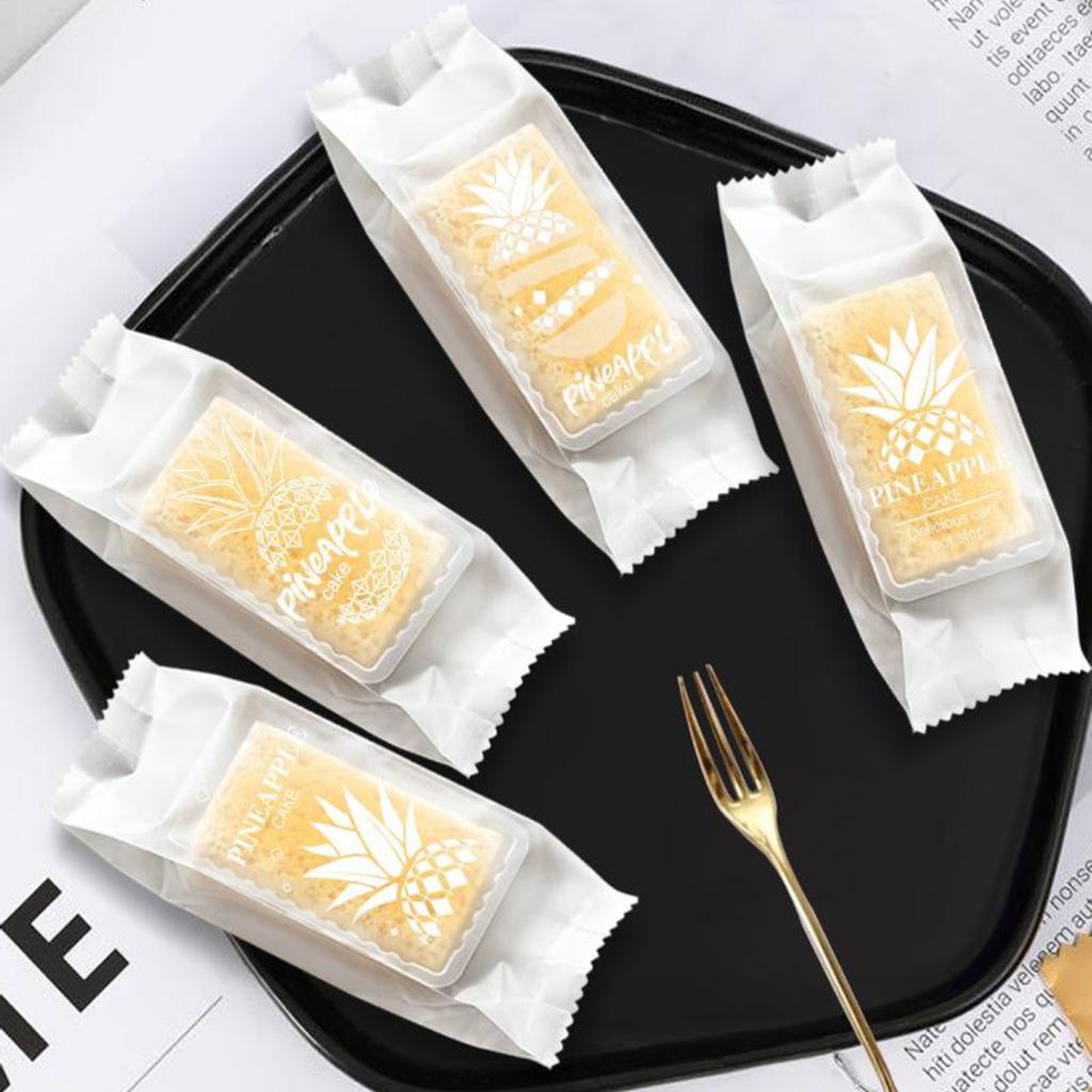 ถุงซีลพายสับปะรด แบบพลาสติก ลาย White pineapple ขนาด 4.5x12.5 ซม.