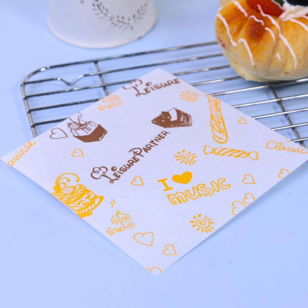 กระดาษรองอาหาร ลายเบเกอรี่ 01  12 x 12 ซม. (กันซึม)