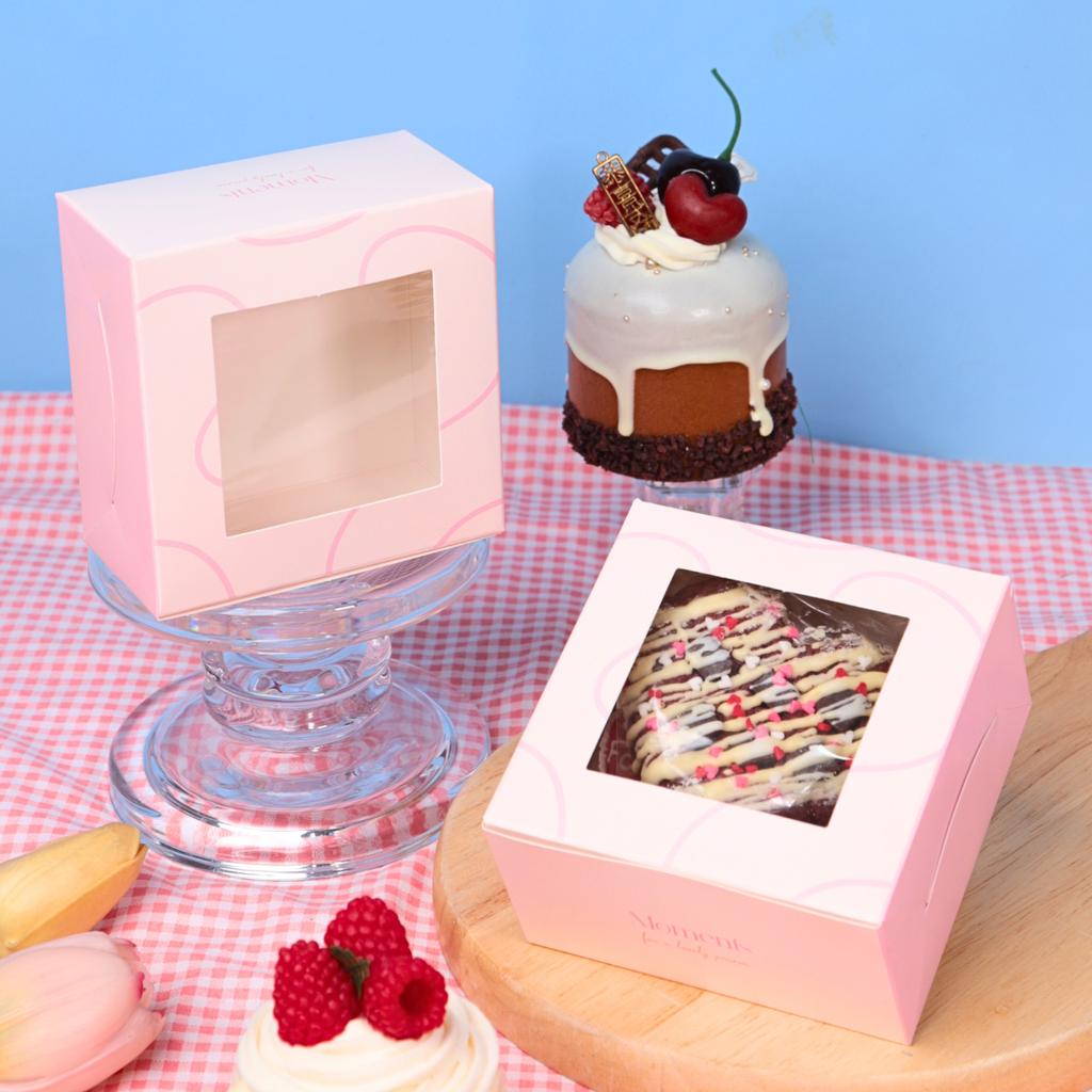 กล่องทาร์ตไข่ 1 ชิ้น ลาย Pink Moment 10x10x5.5 ซม.