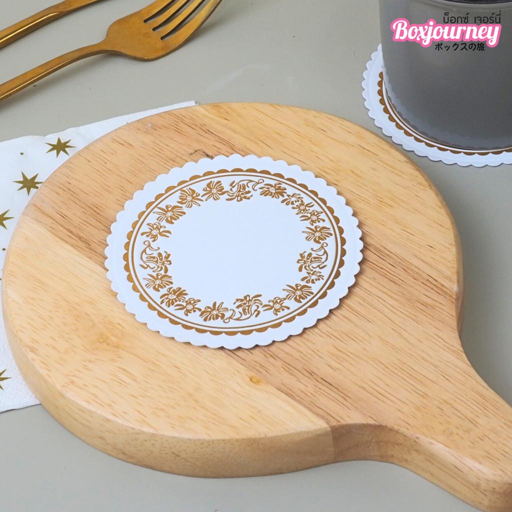 กระดาษรองแก้ว แบบกลม สีขาว ลายดอกไม้สีส้ม