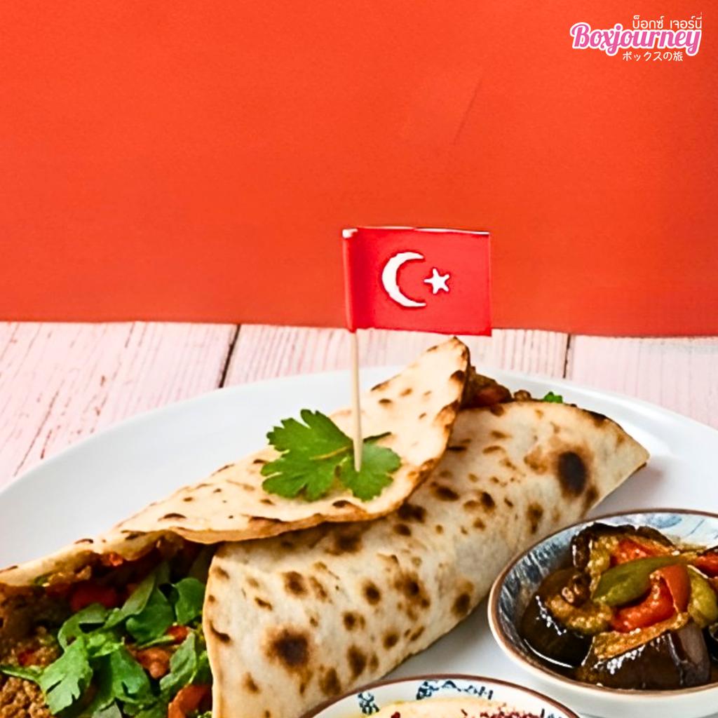 ไม้เสียบ ธงชาติ คละลาย ยาว 6.5 ซม.