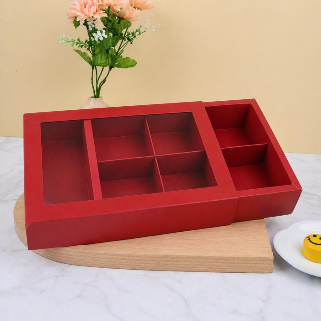 กล่องขนม 6 ช่อง สีแดง 17x24.3x5 ซม.
