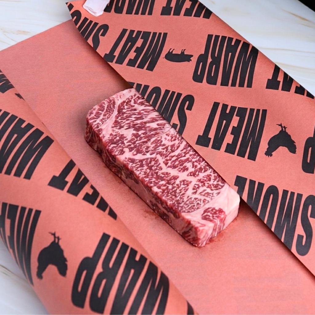 กระดาษรองเนื้อ แบบม้วน พิมพ์ลาย  ขนาด 45 ซม. X 50 เมตร