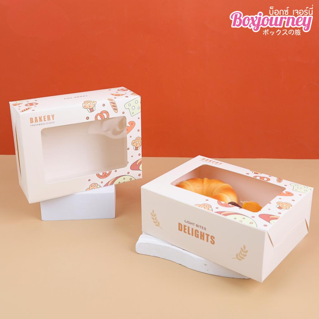 กล่องสแน็คมีหน้าต่าง ลาย Cozy Bites
