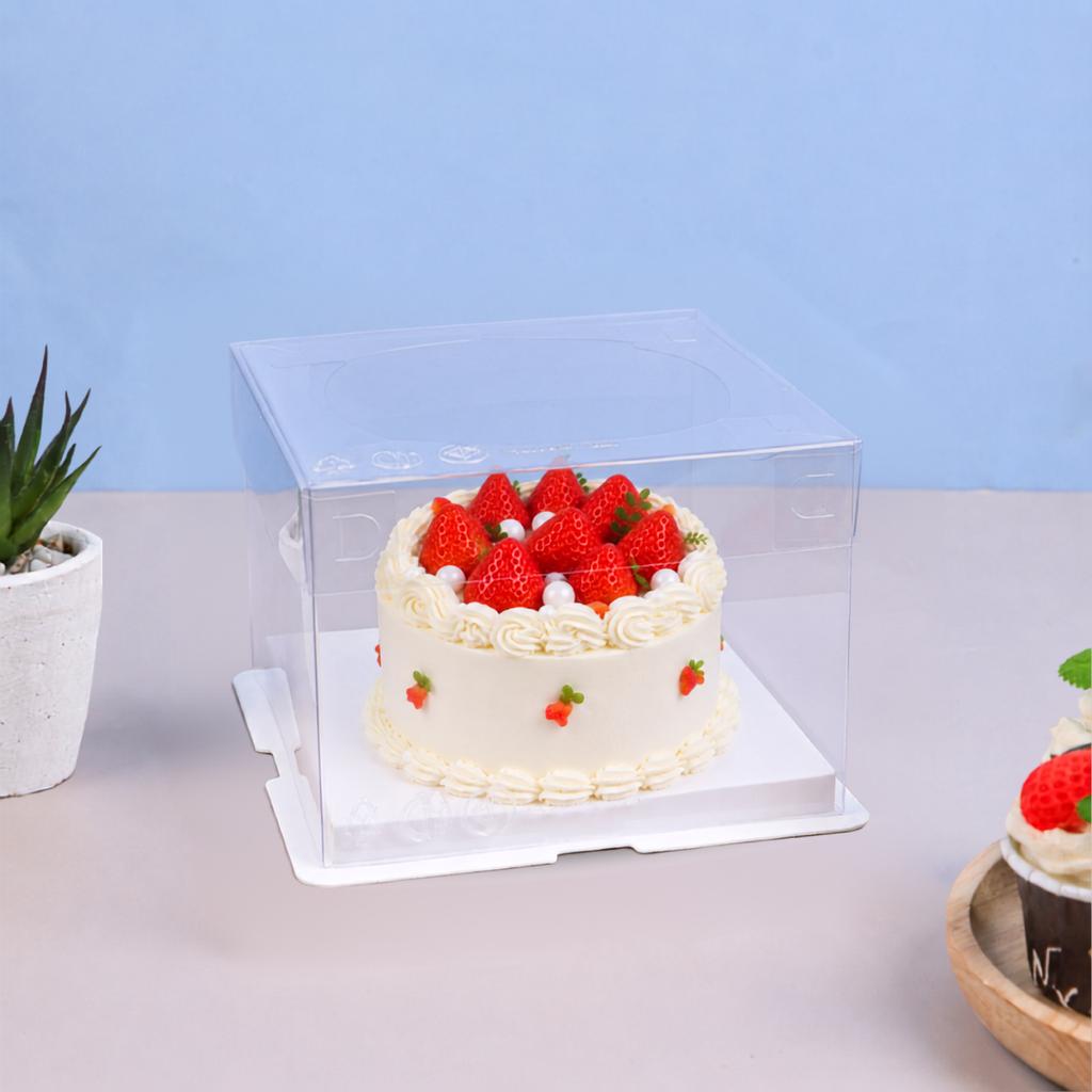 กล่องเค้กพลาสติก ครึ่งปอนด์ทรงเตี้ย ฝาใส ขนาด 15.5x15.5x11 ซม.