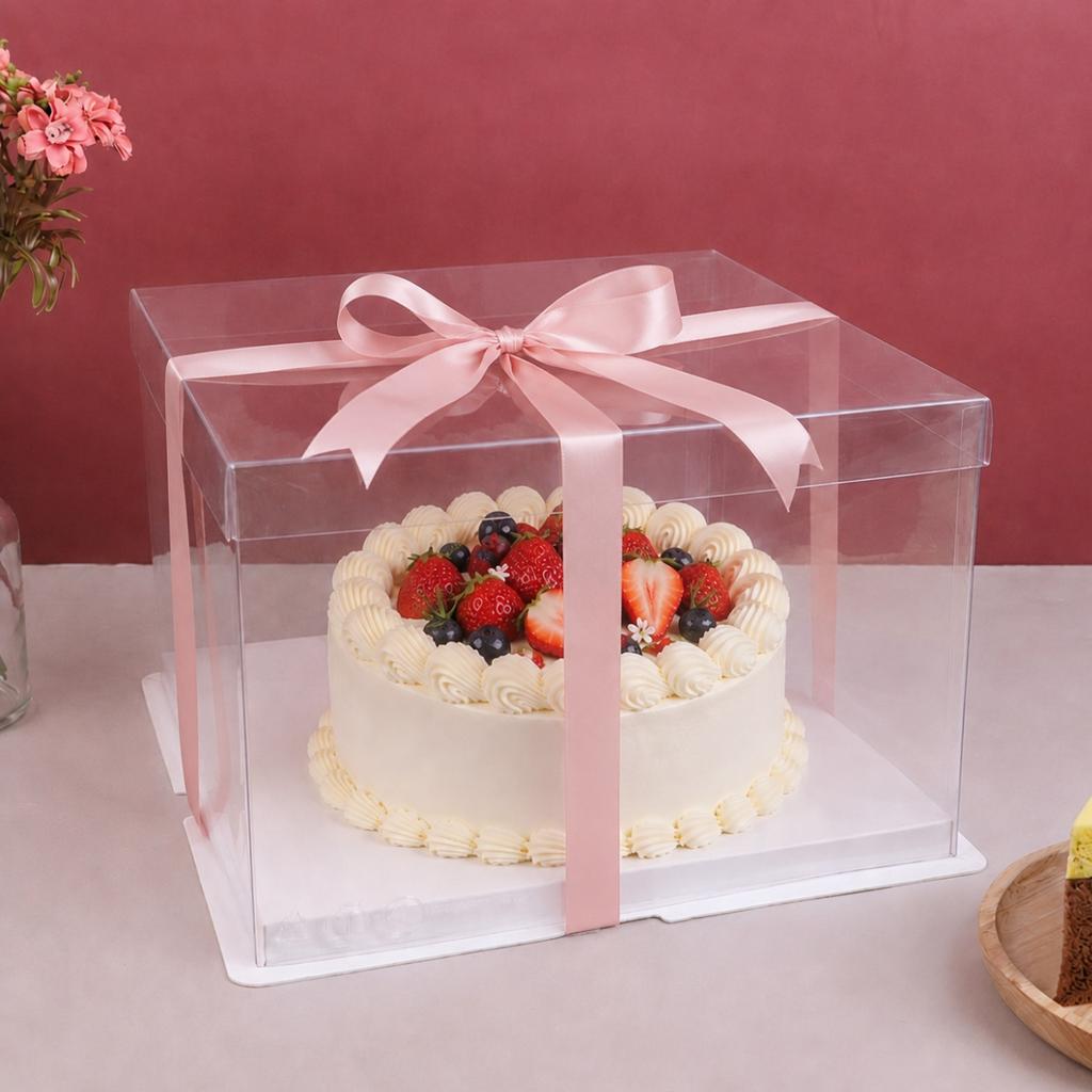 Plastic cake box, 2 pound, low square, clear lid, size 25.5 x 25.5 x 17 cm