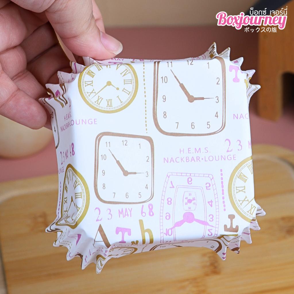 กระทงบราวนี่สี่เหลี่ยม ลาย Sweet O’Clock