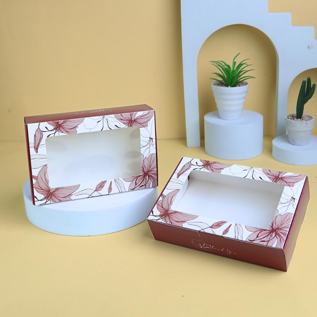 กล่องบราวนี่ ลาย Ruby Bloom 10x15.5x3.8 cm