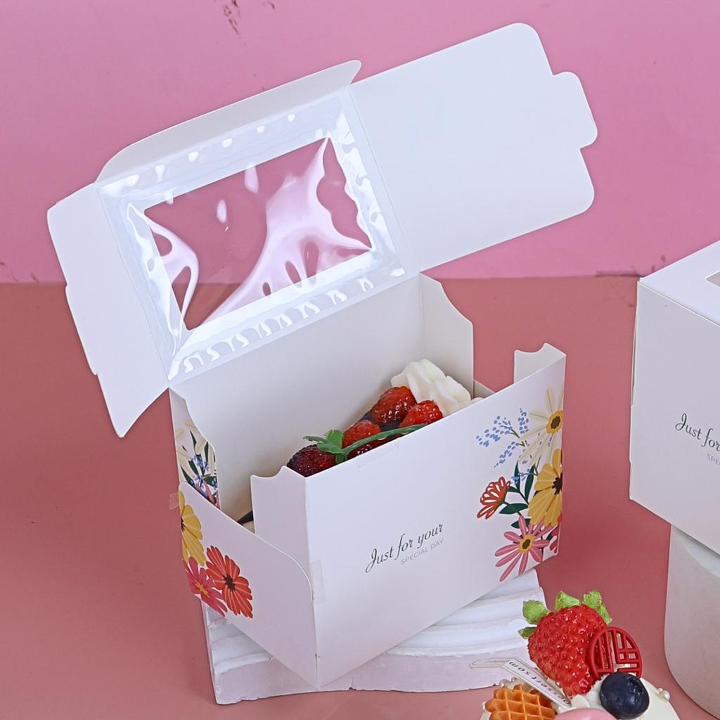 กล่องเค้ก 1 ชิ้น ลาย Flower Melody  กว้าง 7.5 x ยาว11.5 x สูง 9 ซม.