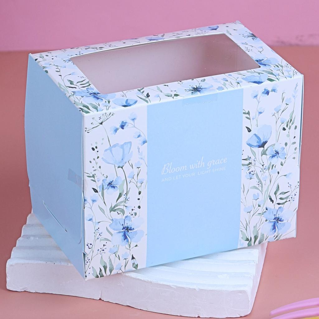 กล่องเค้ก 1 ชิ้น ลาย Blue Meadow กว้าง 7.5 x ยาว11.5 x สูง 9 ซม.