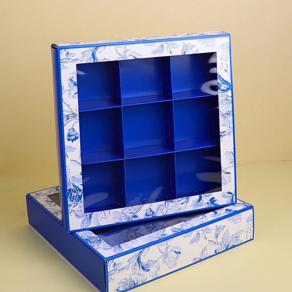 กล่องขนม 9 ช่อง ลาย Indigo Floral  24.3x24.3x5 ซม.