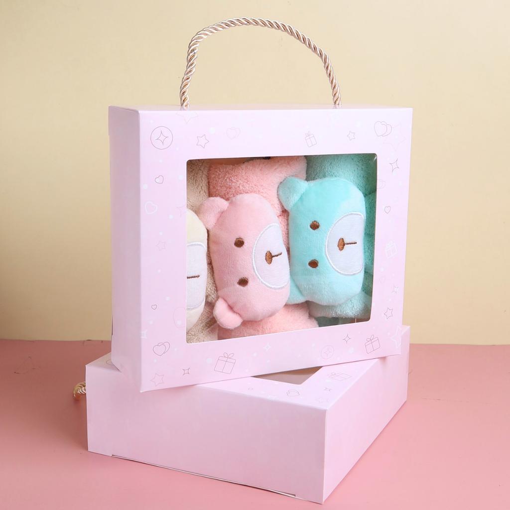 กล่องผ้าขนหนูหูหิ้ว ไซส์ S ลาย  Sweet Gift  6.5×20×18 ซม.