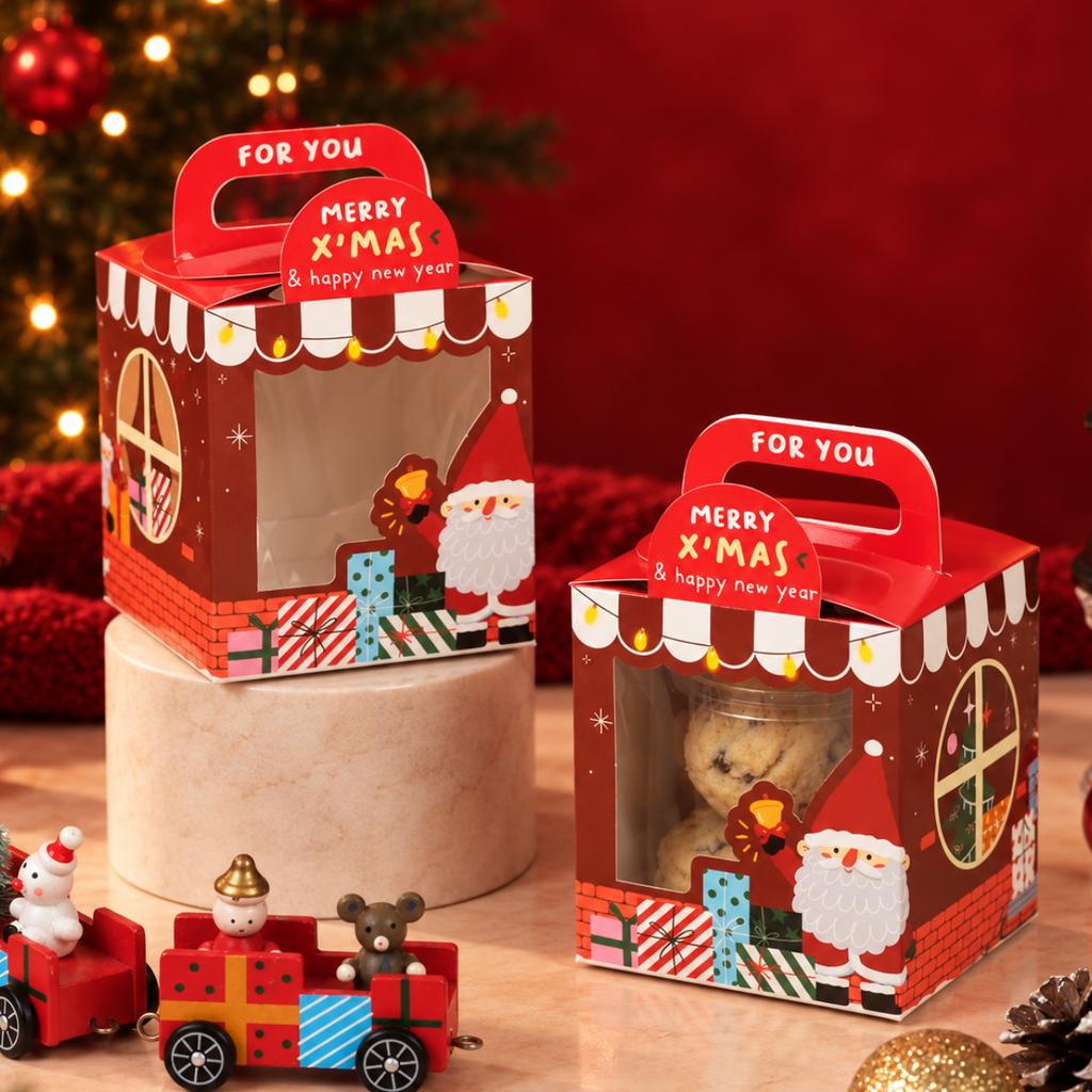 กล่องคุกกี้ ลาย Ginger's Holiday 8x8x9 cm